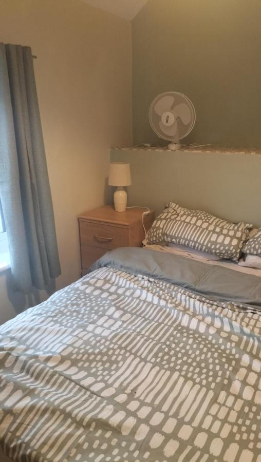 Accomadation Рексем Екстер'єр фото