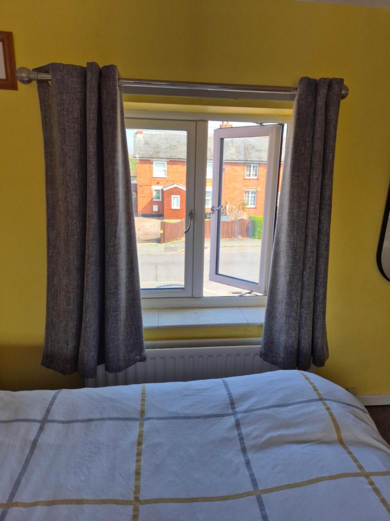 Accomadation Рексем Екстер'єр фото