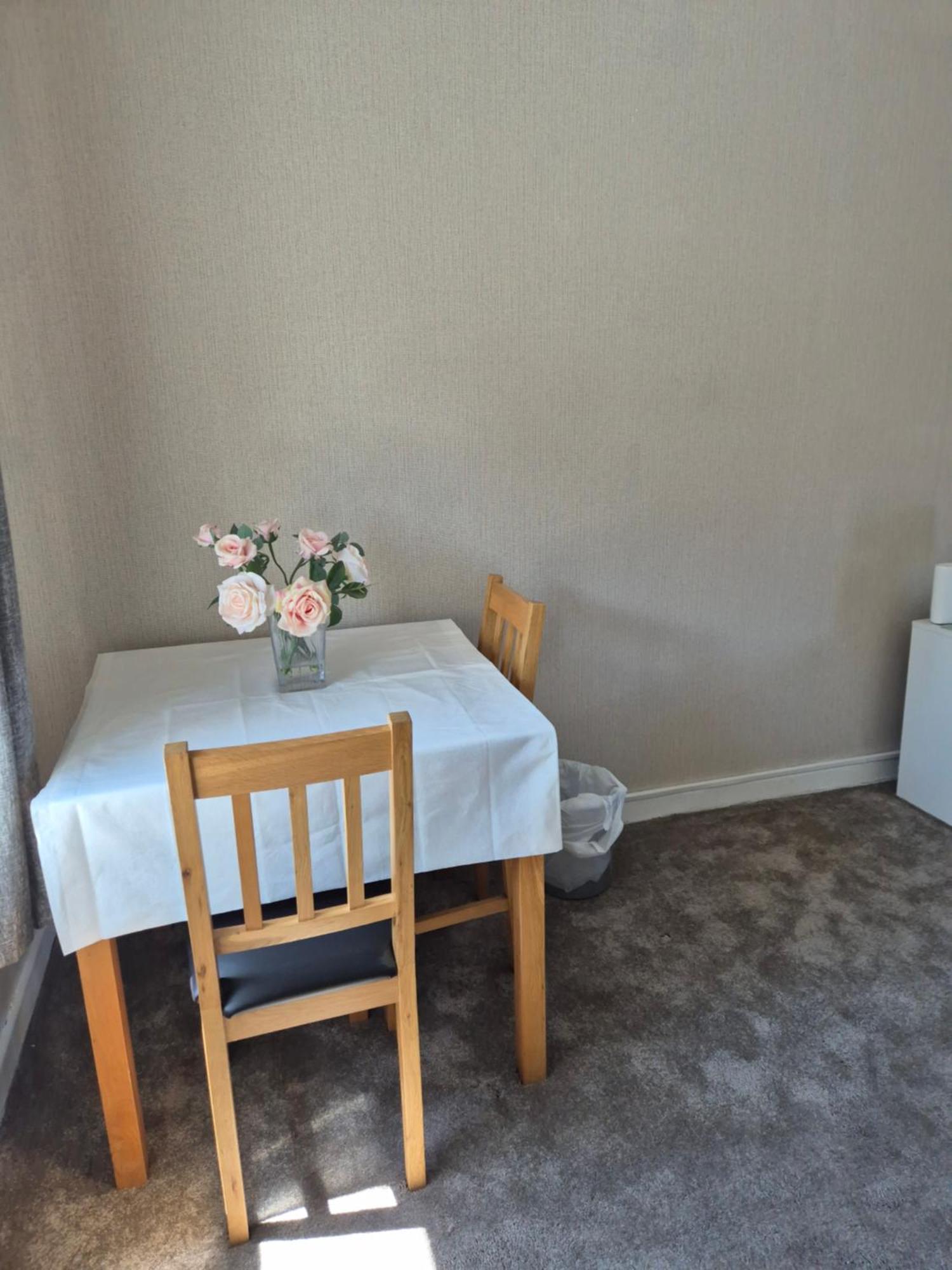 Accomadation Рексем Екстер'єр фото