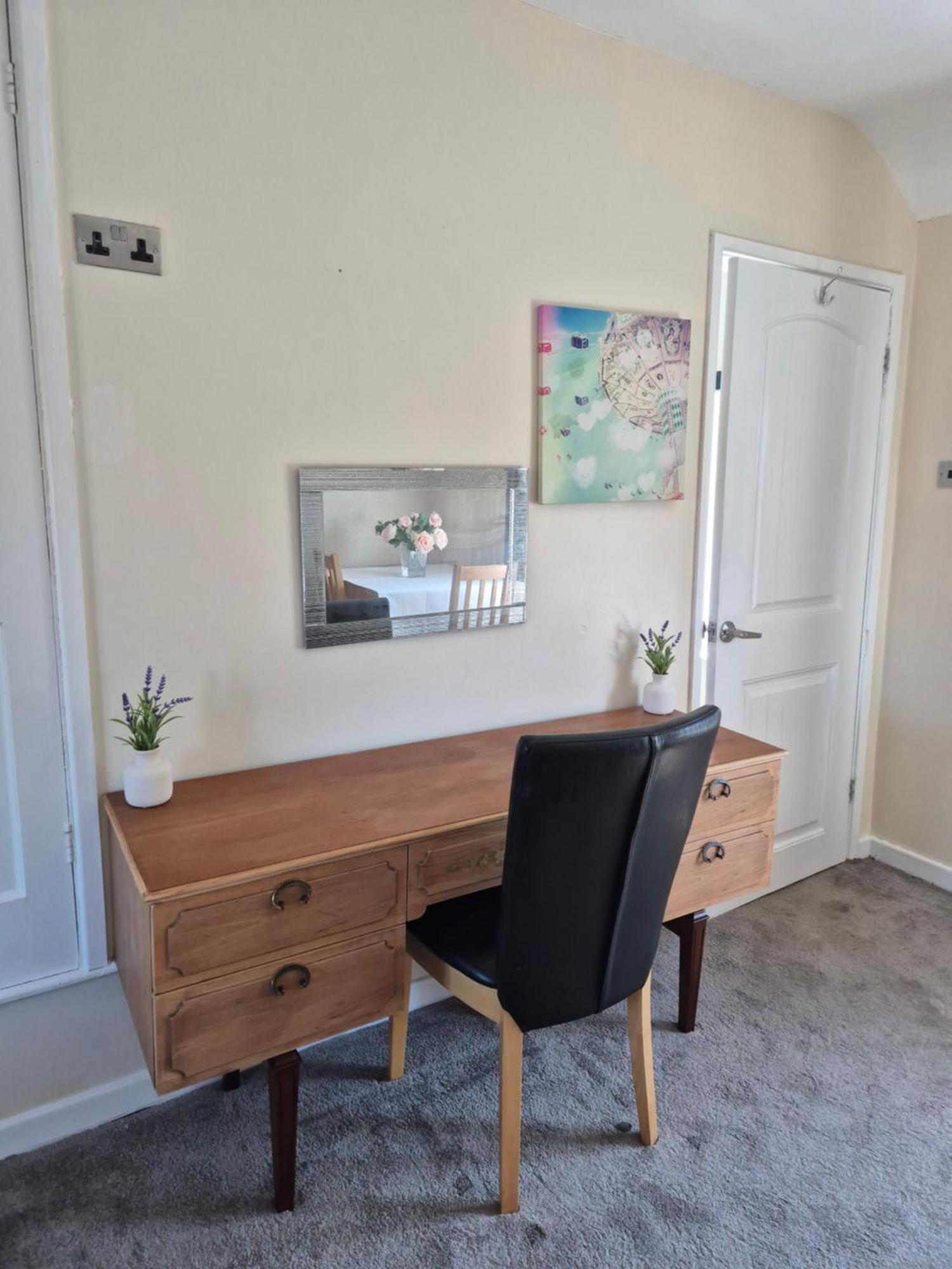 Accomadation Рексем Екстер'єр фото